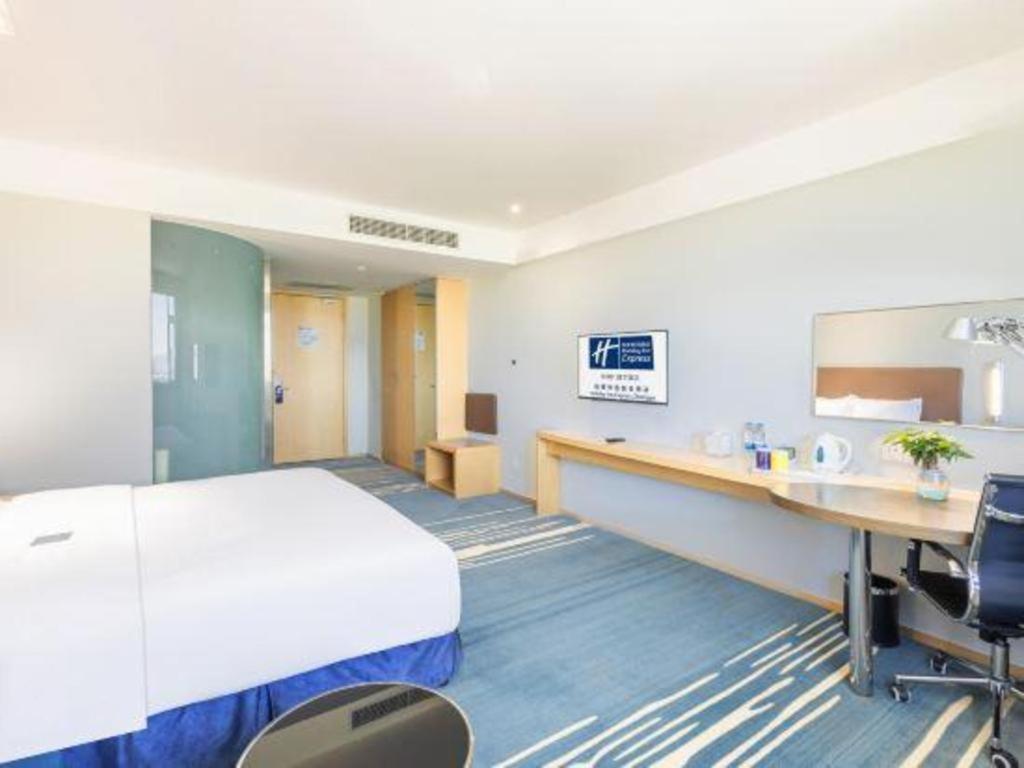 Holiday Inn Express Zhangye By Ihg Экстерьер фото