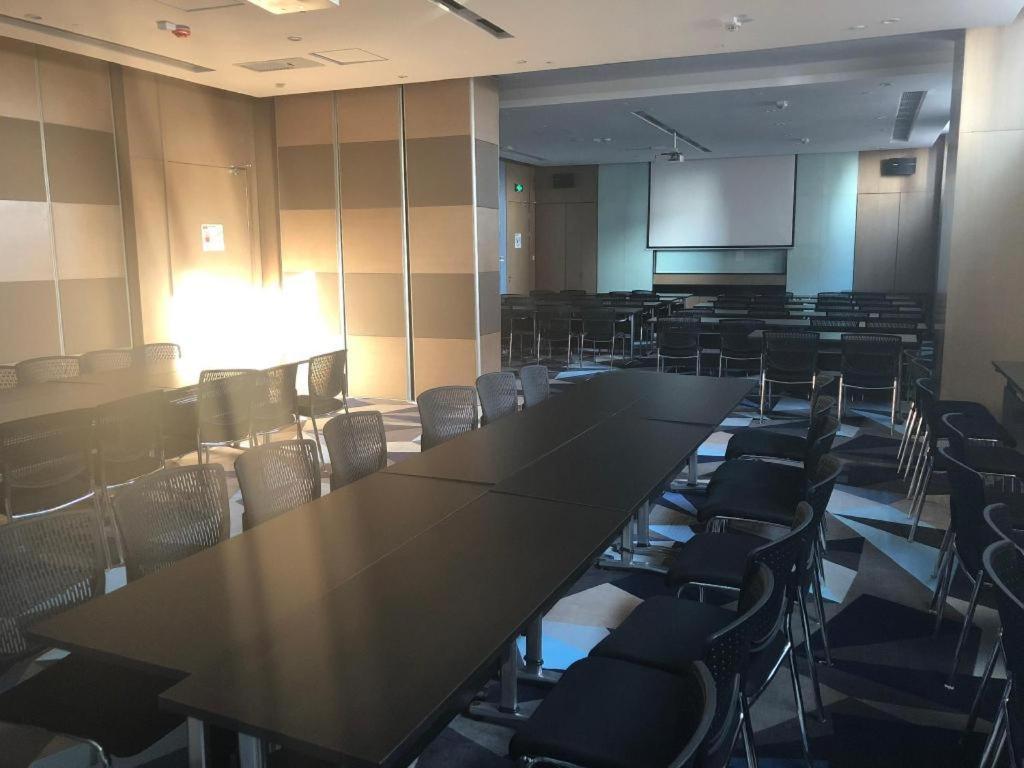 Holiday Inn Express Zhangye By Ihg Экстерьер фото