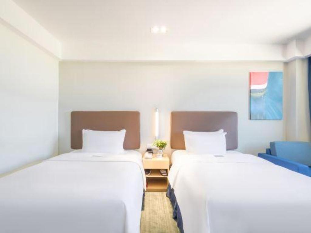 Holiday Inn Express Zhangye By Ihg Экстерьер фото