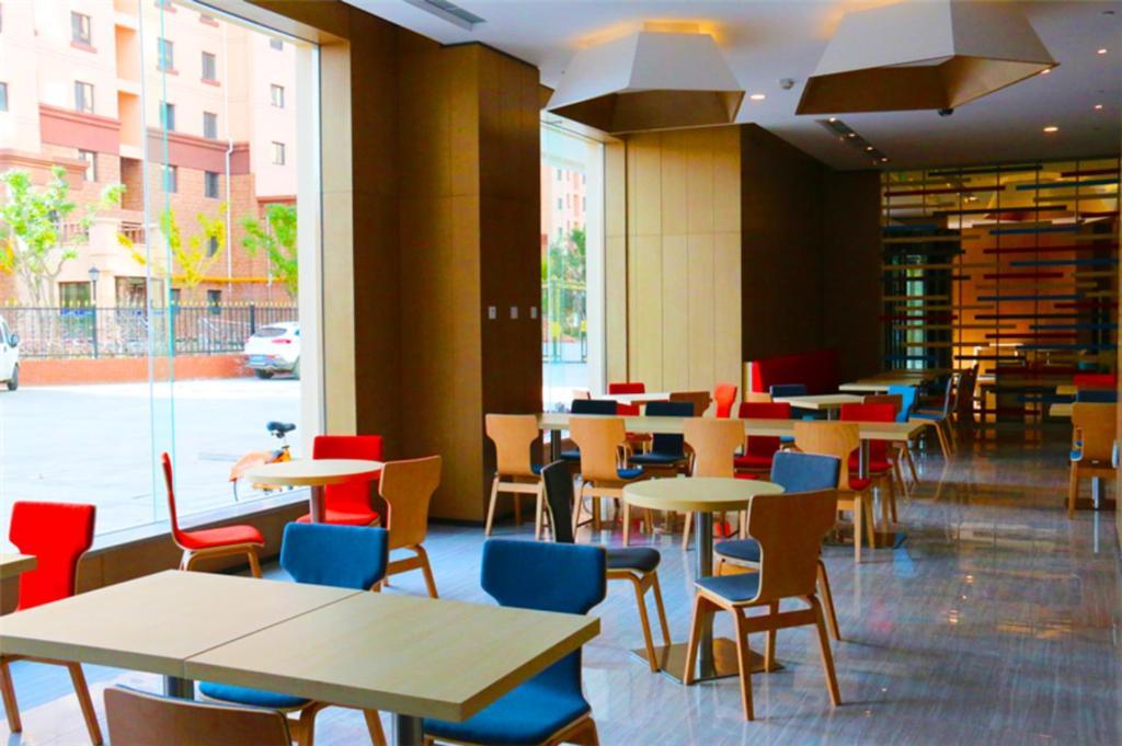 Holiday Inn Express Zhangye By Ihg Экстерьер фото