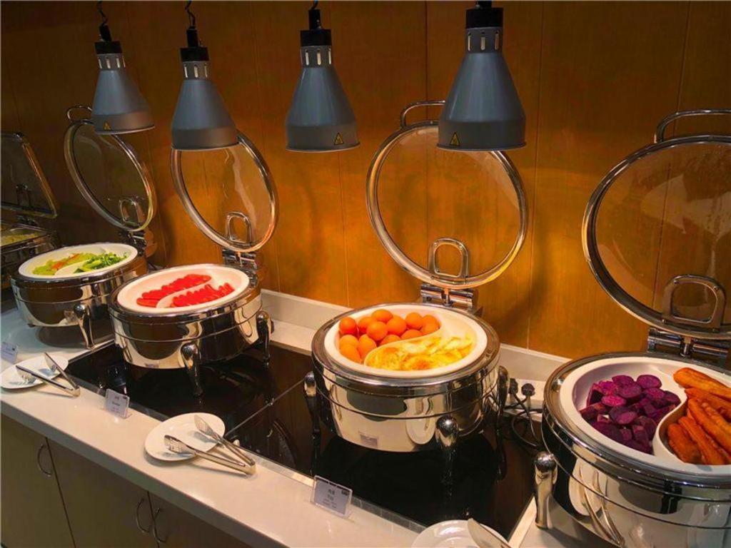 Holiday Inn Express Zhangye By Ihg Экстерьер фото